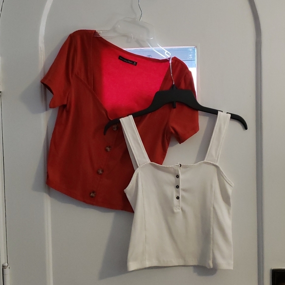 Abercrombie & Fitch Tops - Crop top bundle